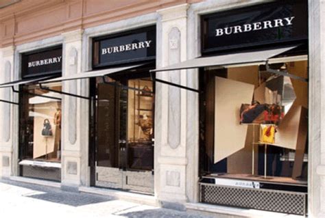 negozio burberry roma|burberry online shop italia.